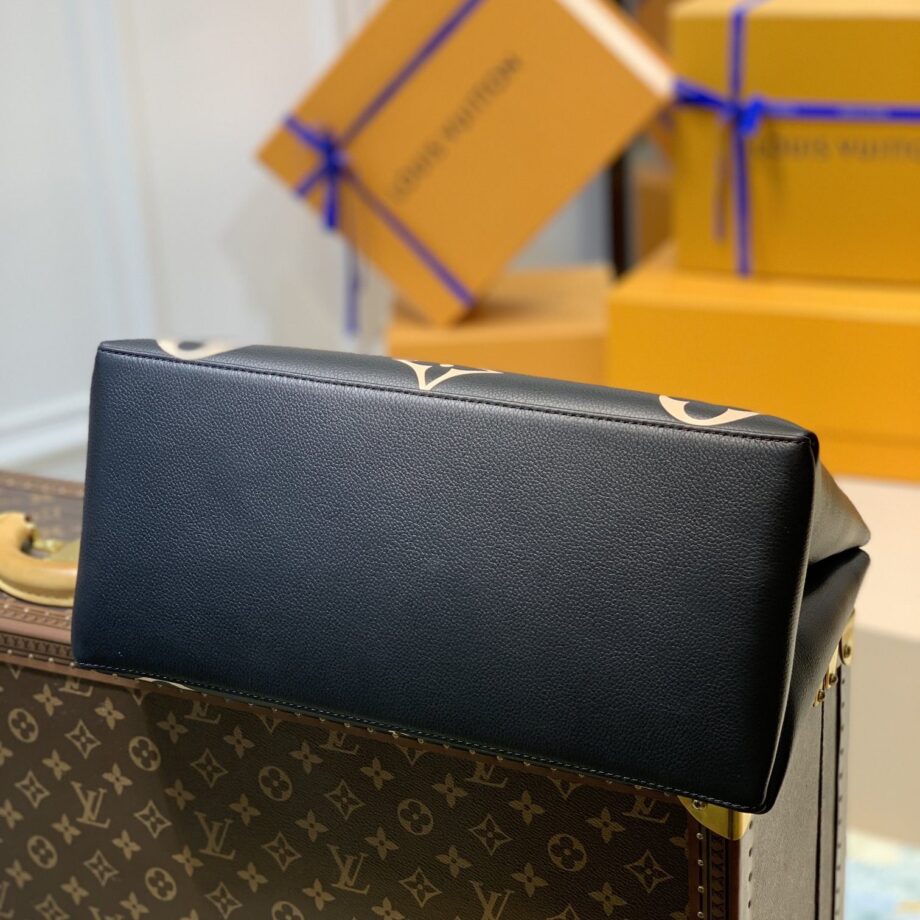 Louis Vuitton M45842 Grand Palais Tote Bag