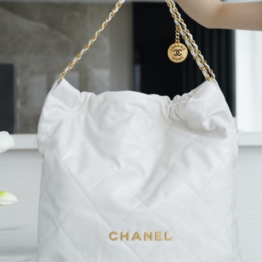 Chanel AS3262 Large White Shiny Calfskin & Gold-Tone Metal Chanel 22 Large Handbag