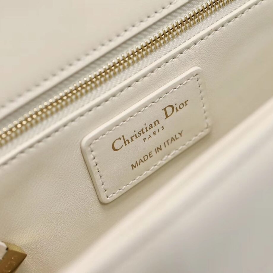 Dior M9203 White Smooth Calfskin 30 Montaigne Bag