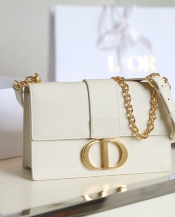 Dior M9208 White 30 Montaigne Chain Bag