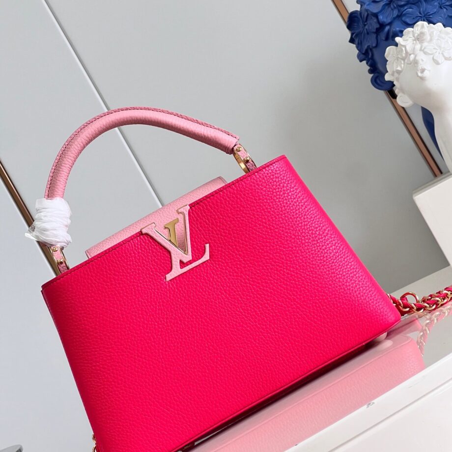 Louis Vuitton M22208 Red Capucines MM Handbag