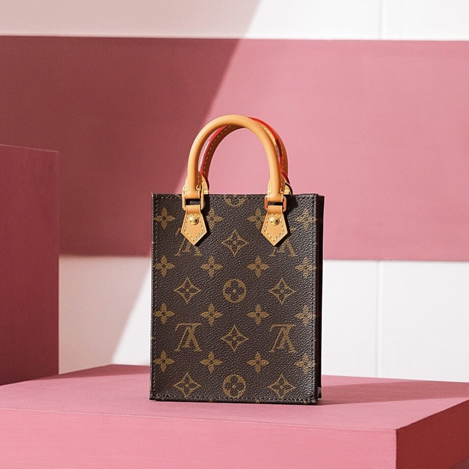 Louis Vuitton M69442 Petit Sac Plat