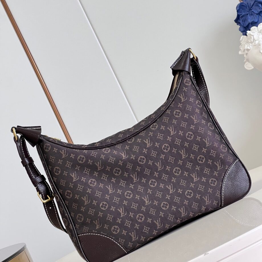 Louis Vuitton M95225 Boulogne Handbag