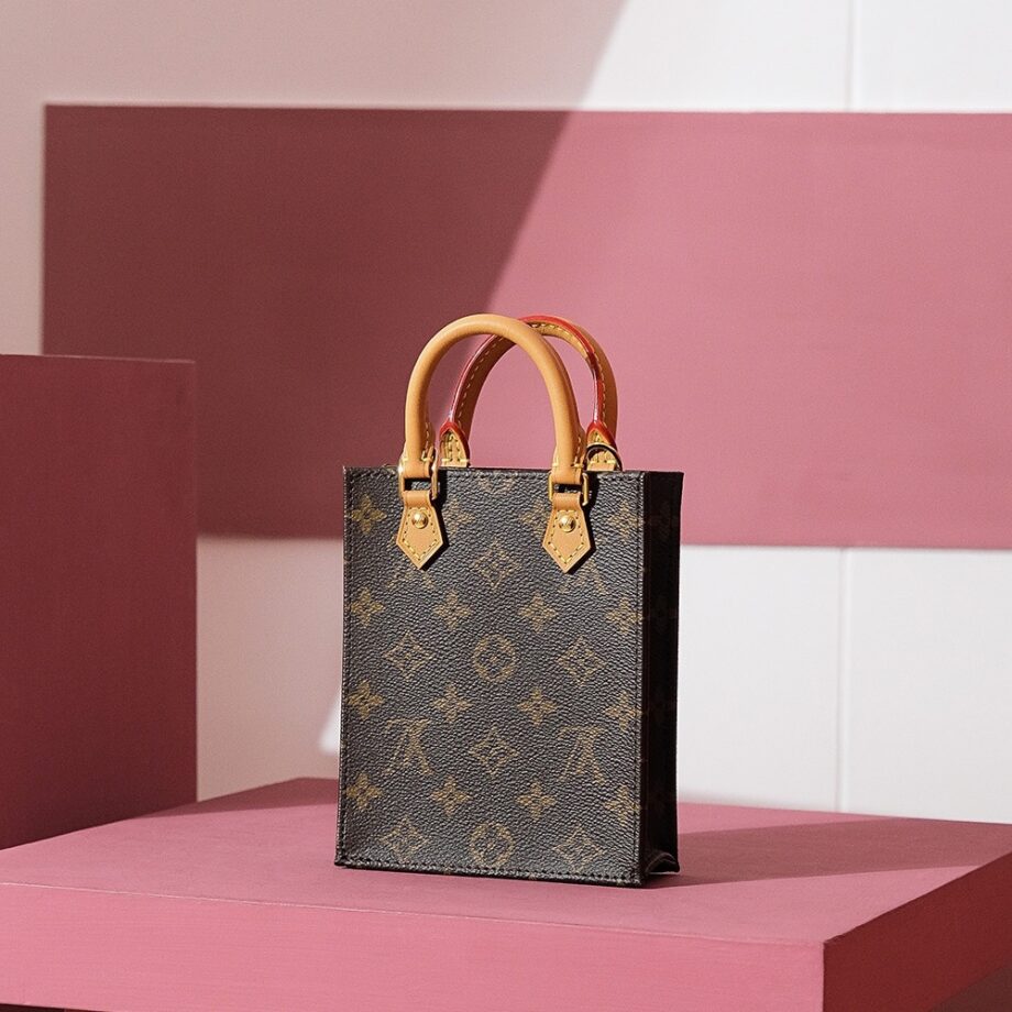 Louis Vuitton M69442 Petit Sac Plat