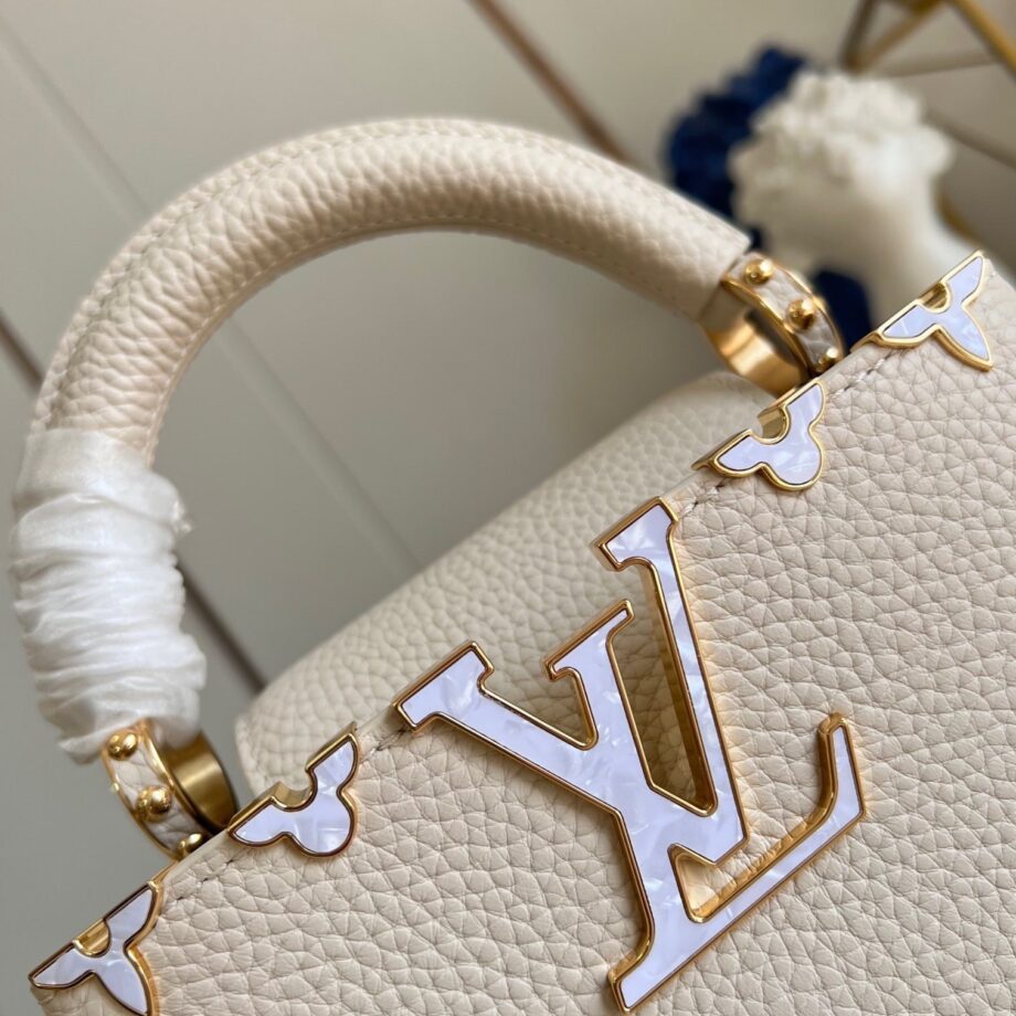 Louis Vuitton M48865 Capucines Mini Handbag