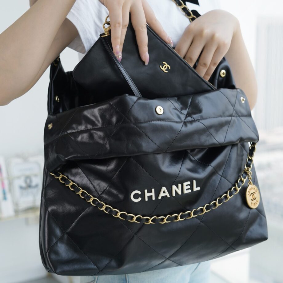 Chanel AS3261 Medium Black Shiny Calfskin & Gold-Tone Metal Chanel 22 Handbag