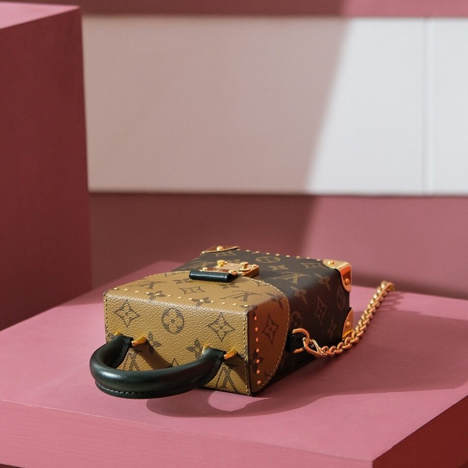 Louis Vuitton M82465 Camera Box