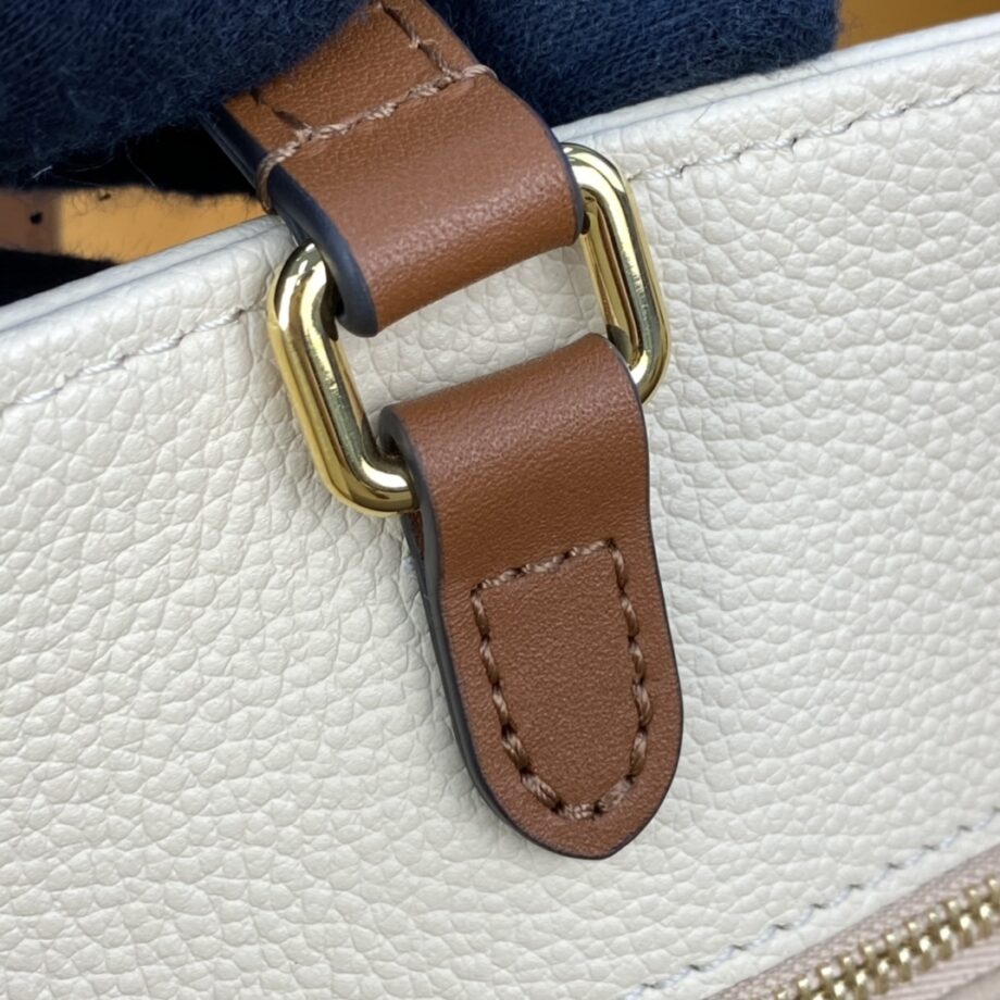 Louis Vuitton M44921 Milkshake White Onthego Gm Handbag