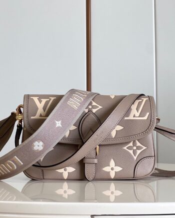 Louis Vuitton M46386 Tourterelle Gray / Cream Diane Satchel Bag