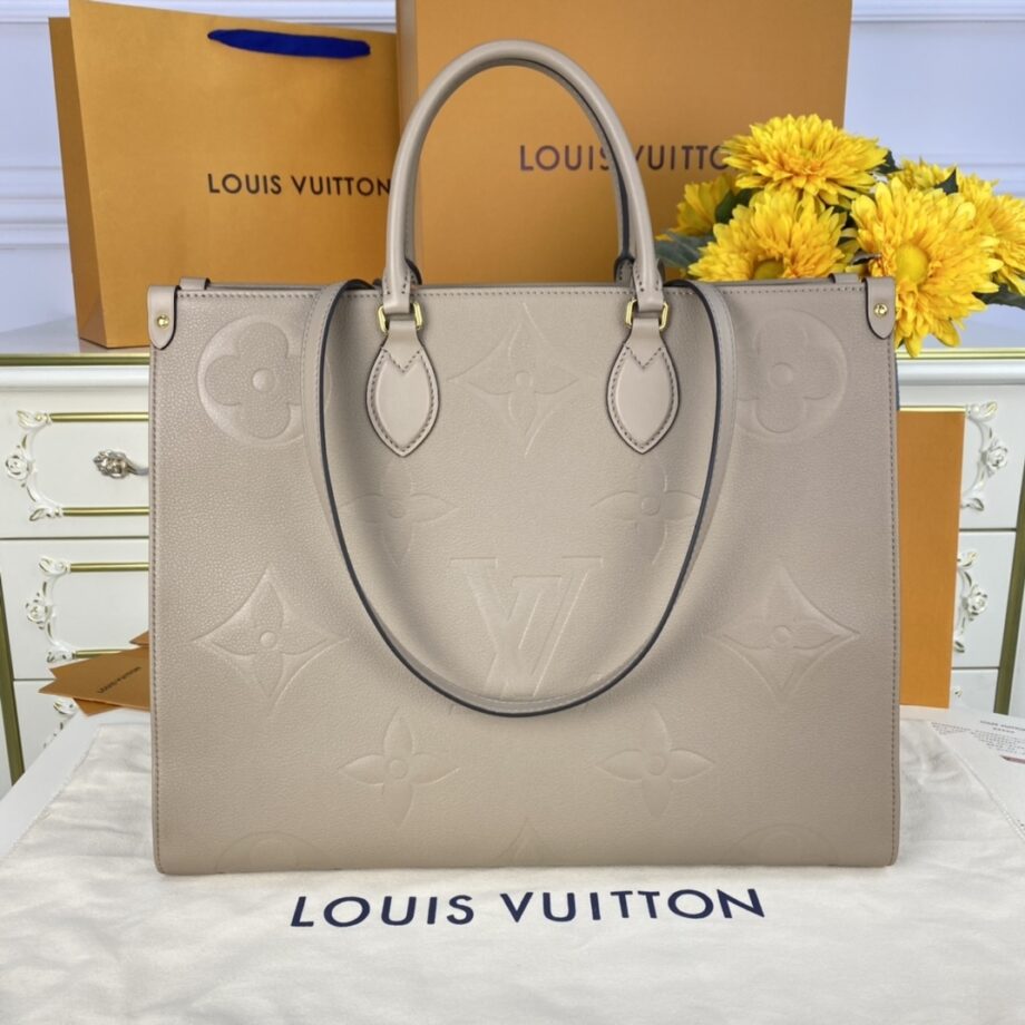 Louis Vuitton M44933 Gray Onthego Gm Handbag