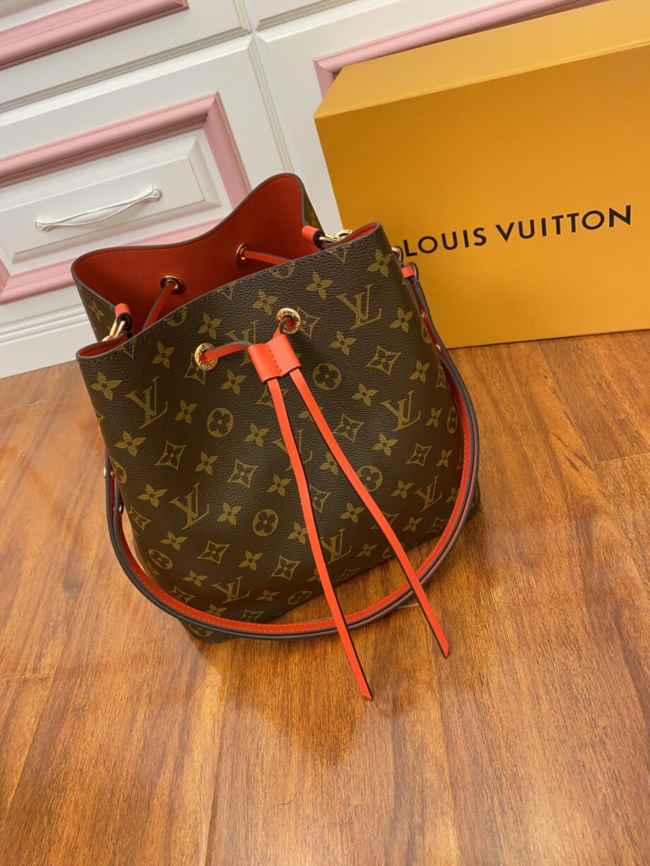 louis vuitton m44020