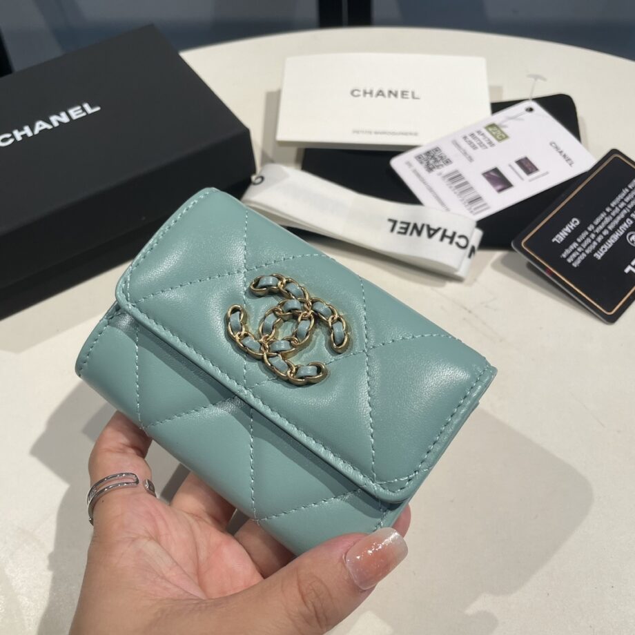 Chanel 19 Wallet