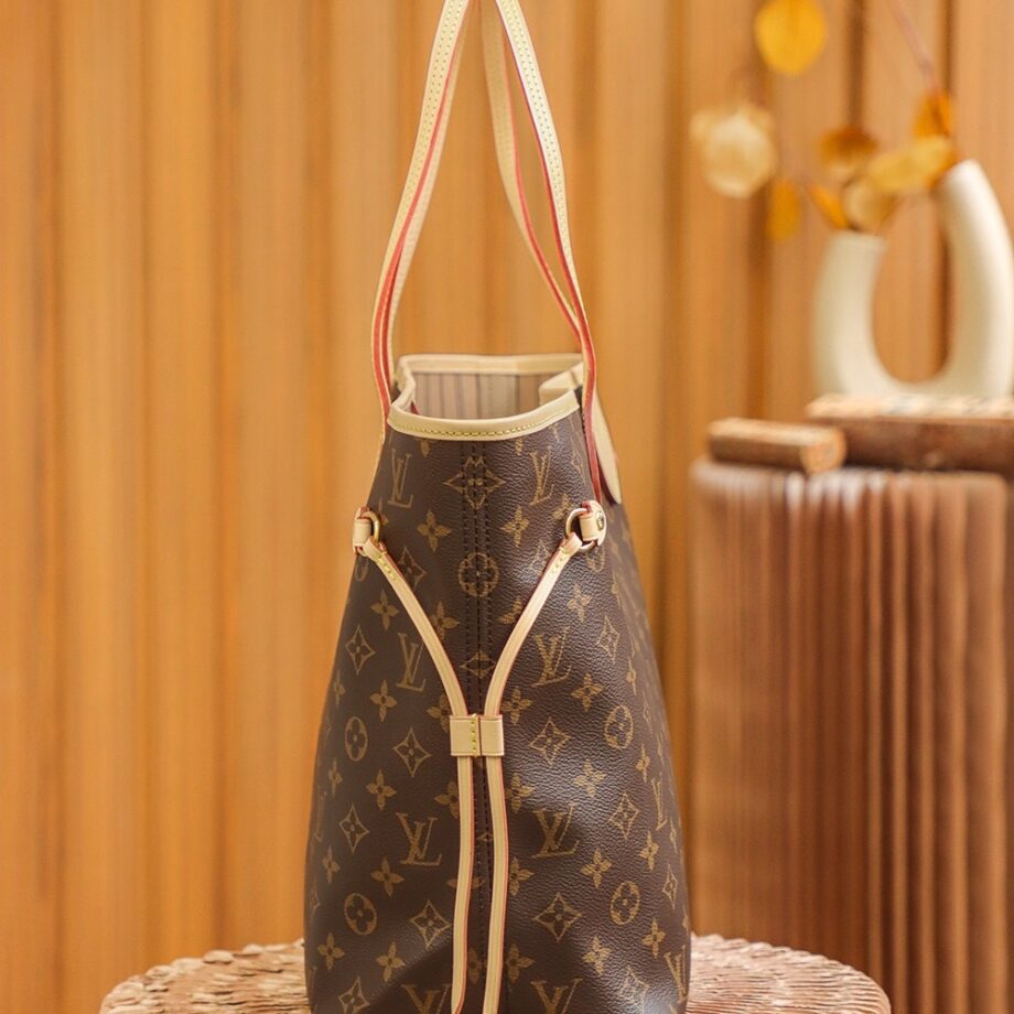 Louis Vuitton M40995 Neverfull MM Shopping Bag