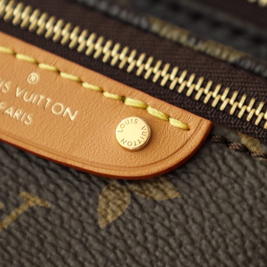 Louis Vuitton M82335 Mini Bumbag