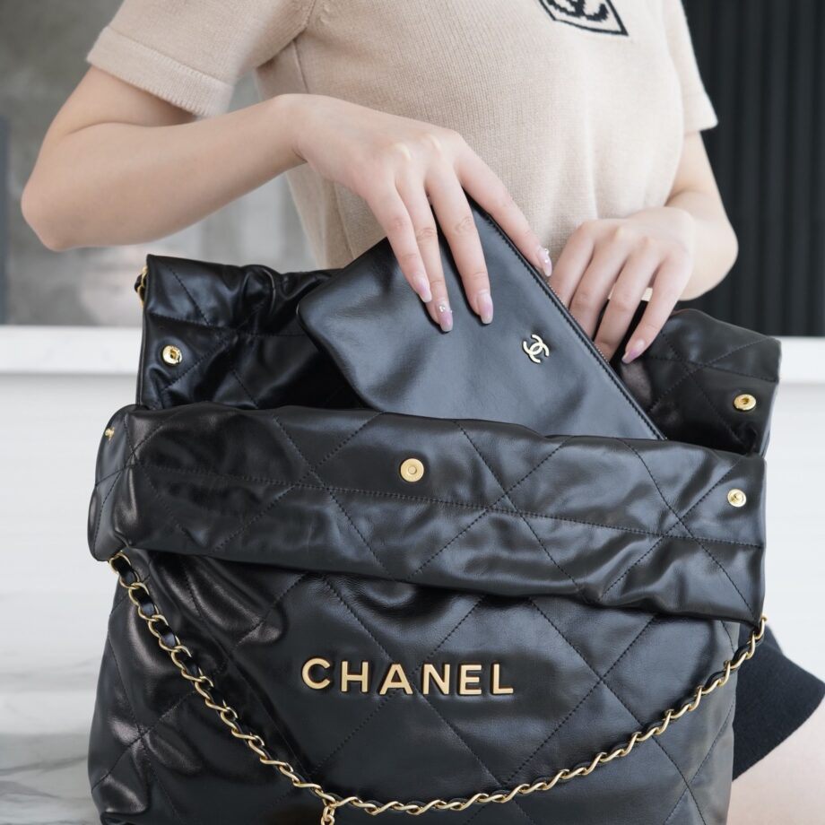 Chanel AS3261 Medium Black Shiny Calfskin & Gold-Tone Metal Chanel 22 Small Handbag