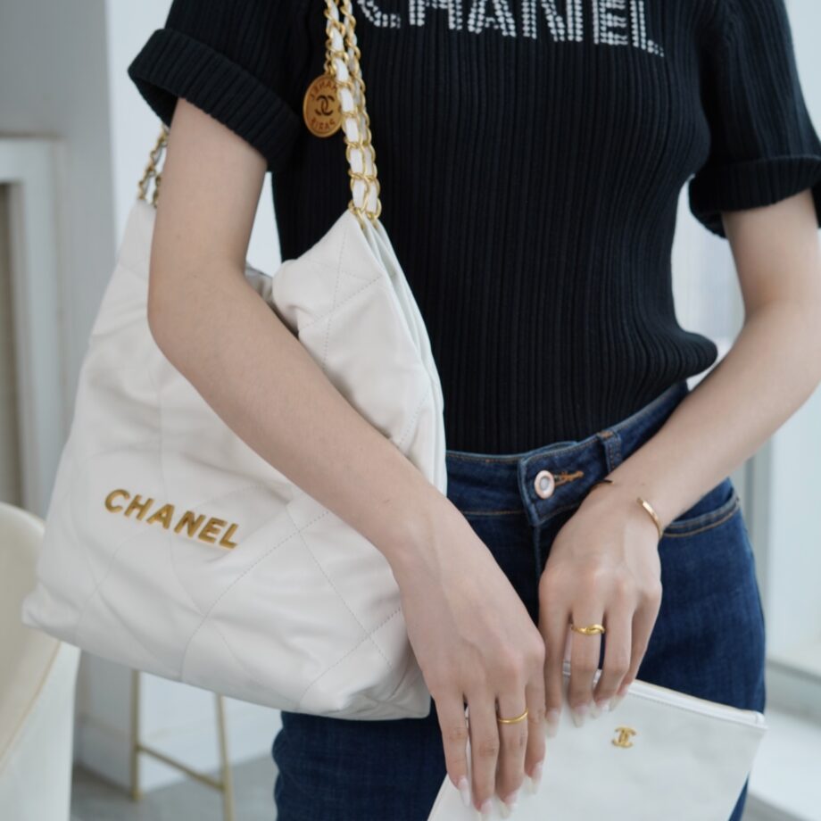 Chanel AS3260 Small White Shiny Calfskin & Gold-Tone Metal Chanel 22 Small Handbag