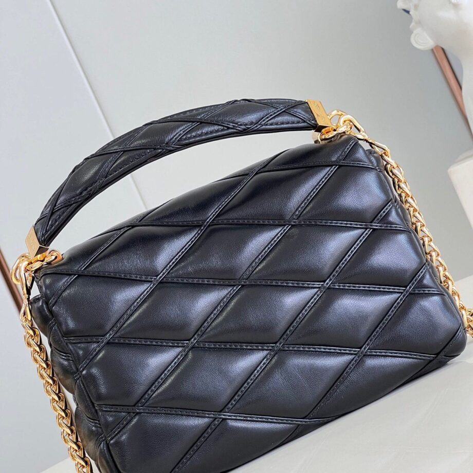 Louis Vuitton M22891 Wist Nicolas Ghesqui èRe Go-14 Medium Handbag