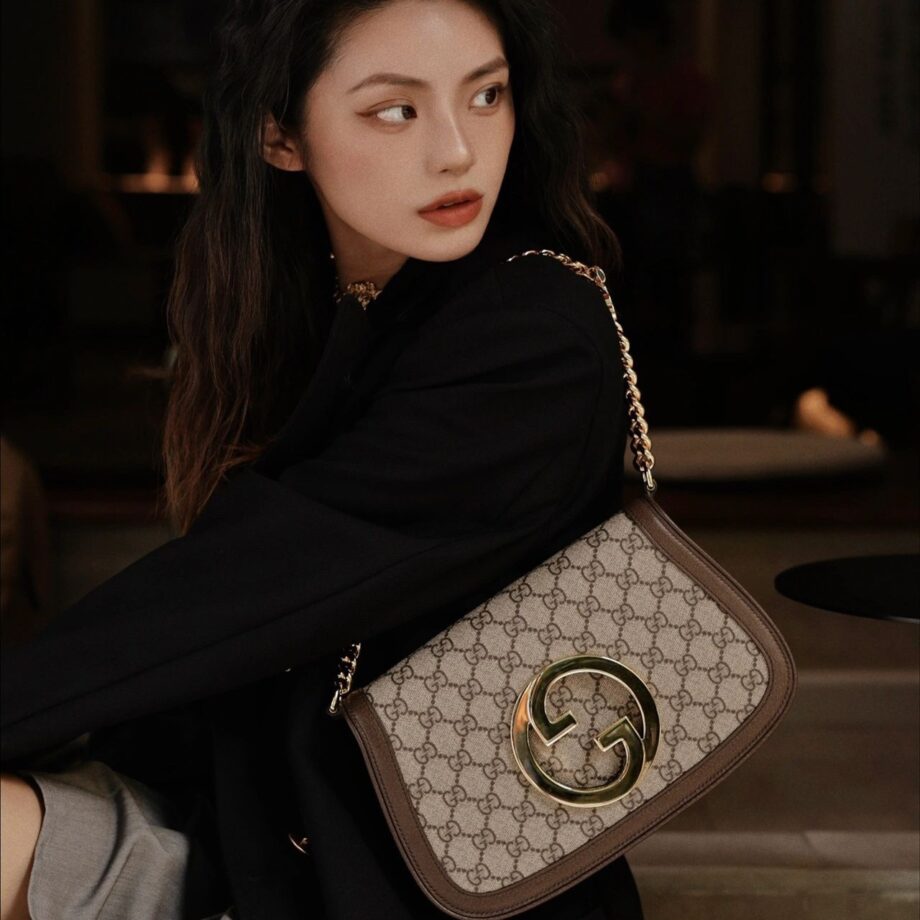 Gucci 699268 Gucci Blondie Shoulder Bag