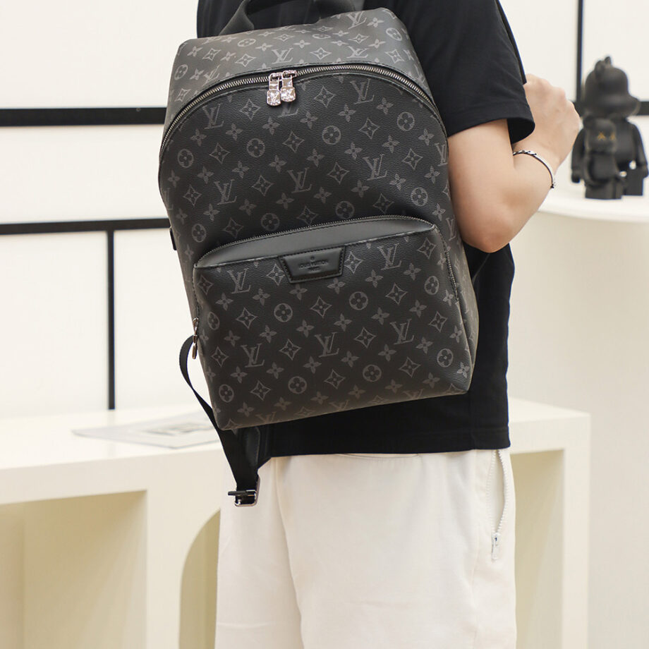 Louis Vuitton M43186 Discovery Backpack