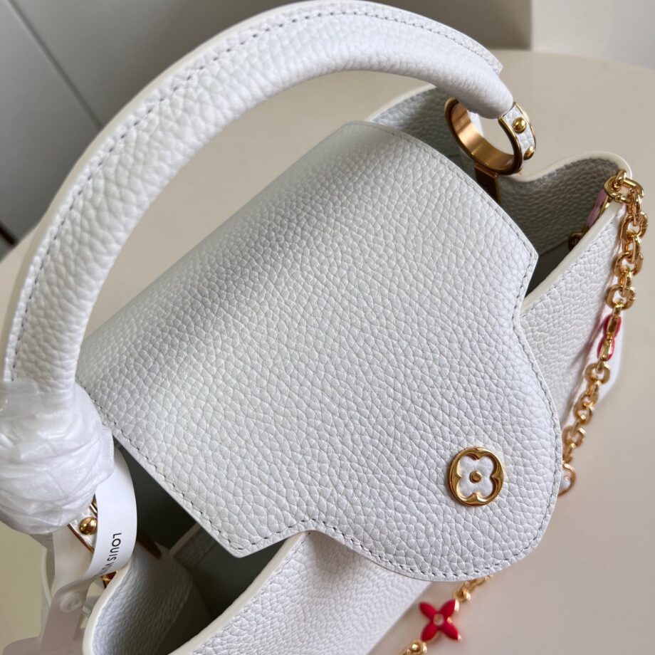 Louis Vuitton M59883 White Capucines Bag