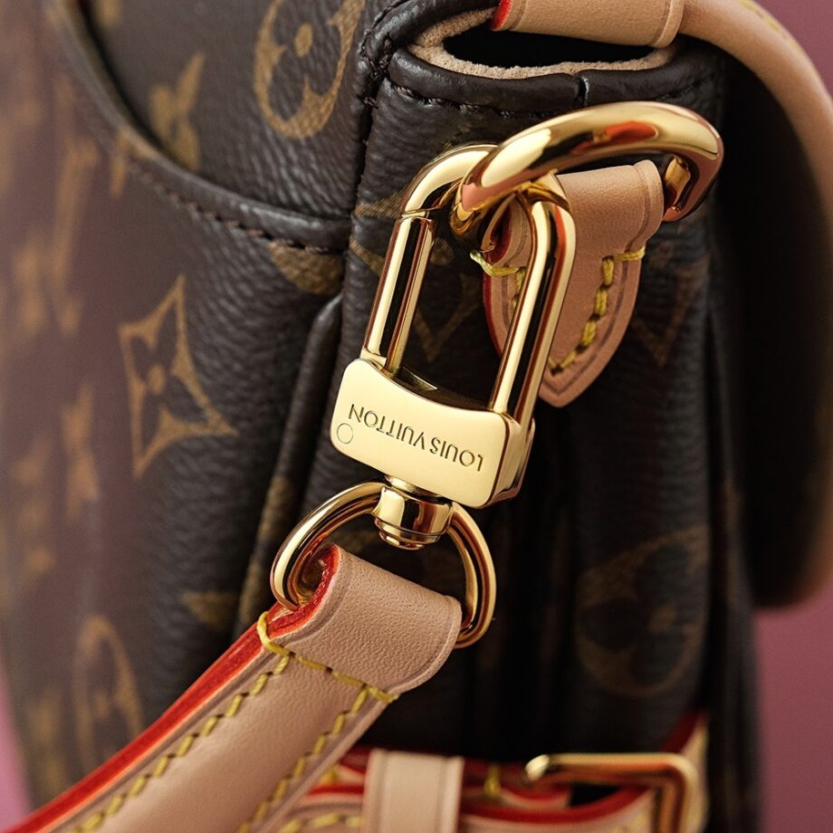 Louis Vuitton M46740 Saumur Bb