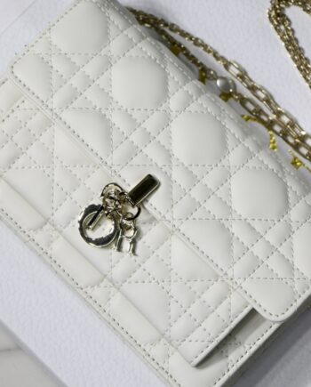 dior m7001l chain bag flap bag