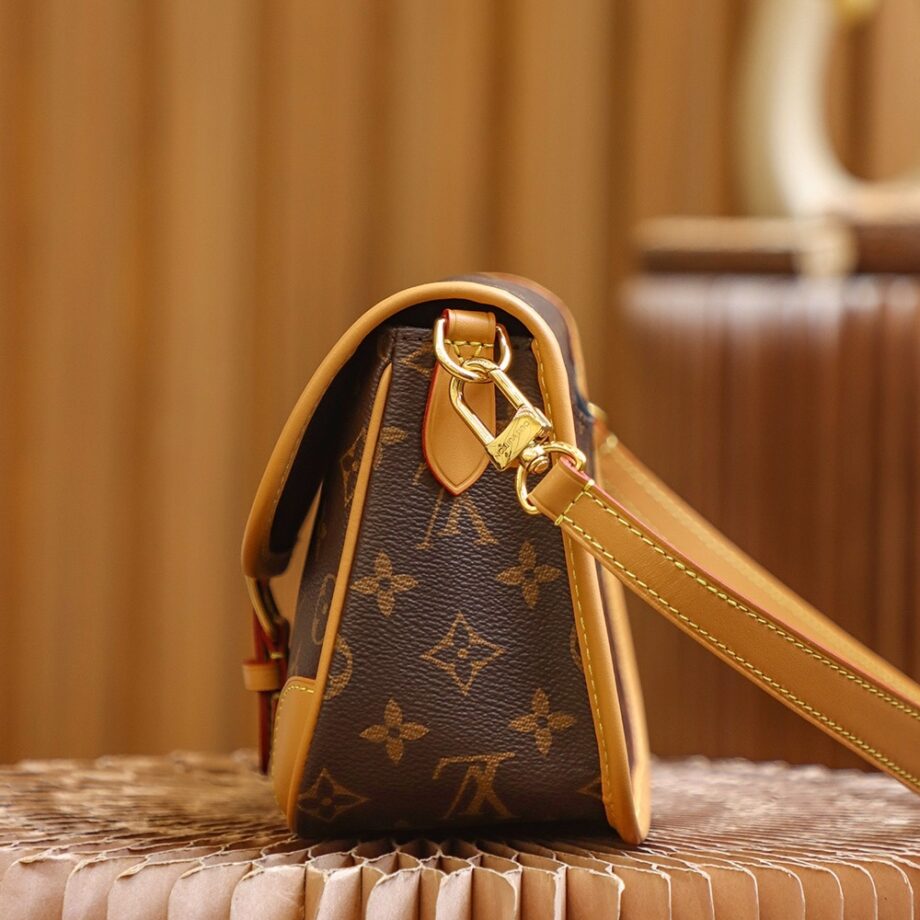 Louis Vuitton M45985 Dinae Retro Briefcase