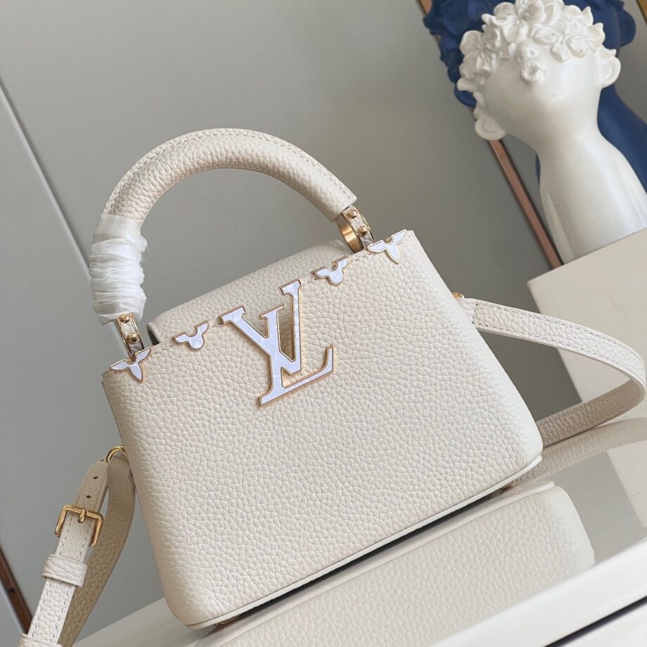 Louis Vuitton M48865 Capucines Mini Handbag