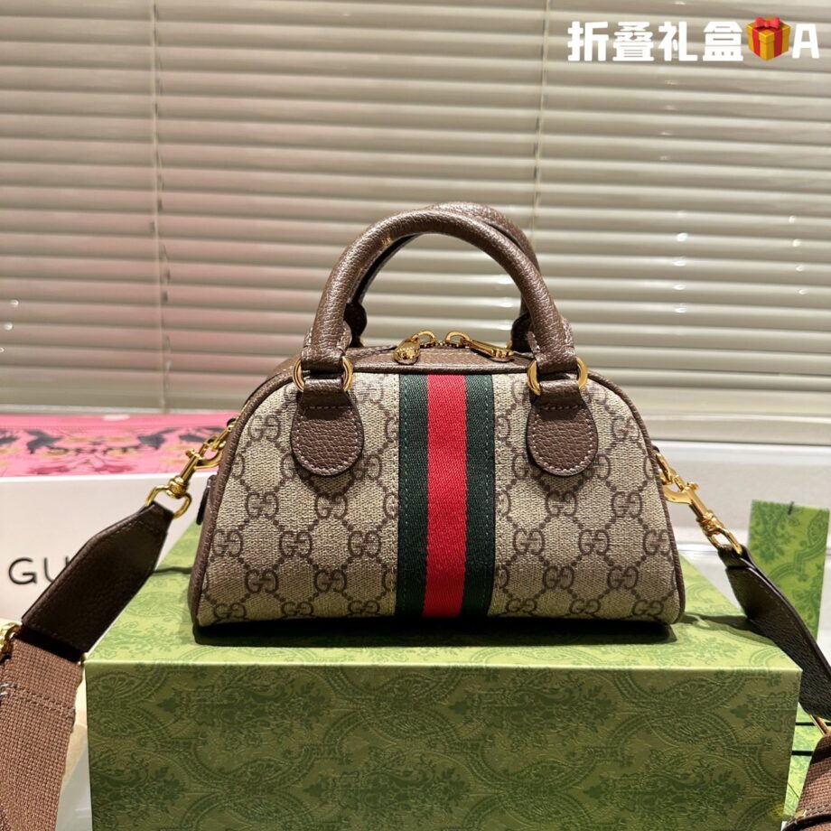 Gucci Boston Pillow Bag