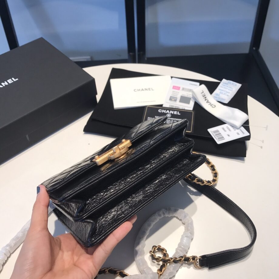 Chanel Oil Wax Cowhide Wallet On Chain