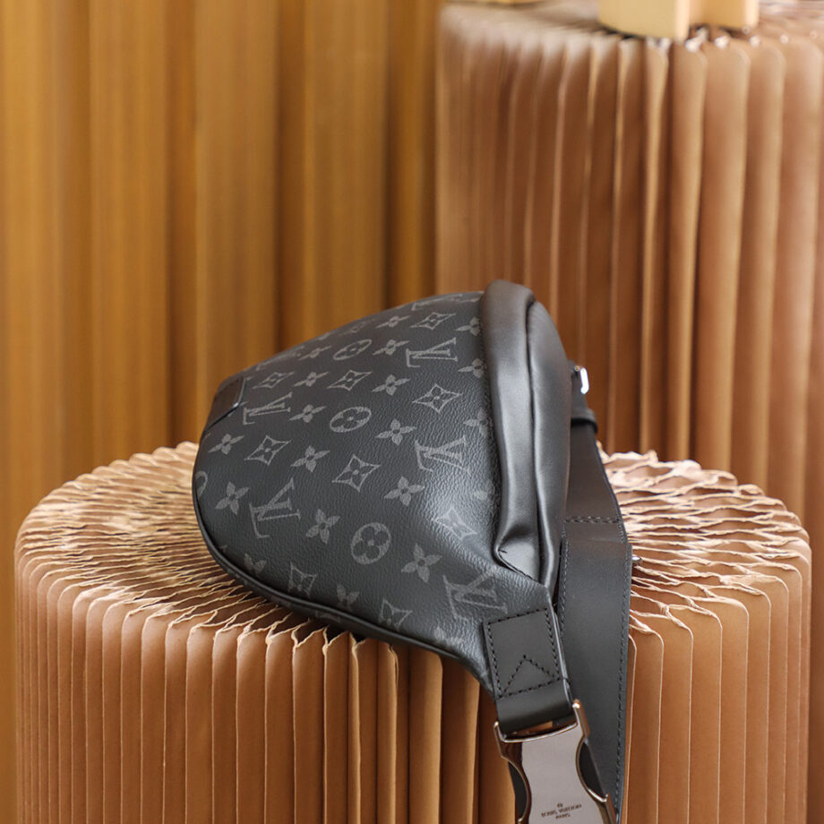 Louis Vuitton M44336 Discovery Waist Bag