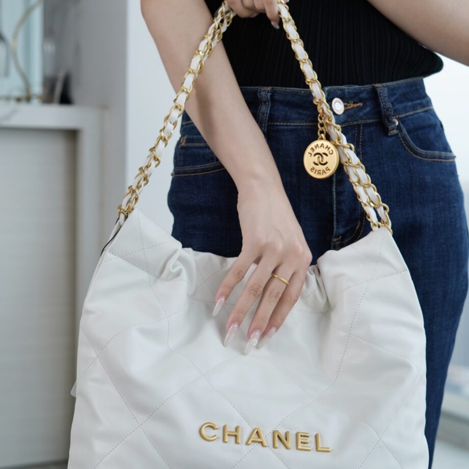 Chanel AS3260 Small White Shiny Calfskin & Gold-Tone Metal Chanel 22 Small Handbag