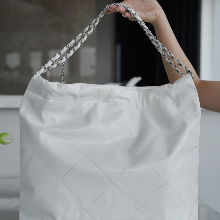 Chanel AS3261 Medium White Shiny Calfskin & Silver-Tone Metal Chanel 22 Handbag