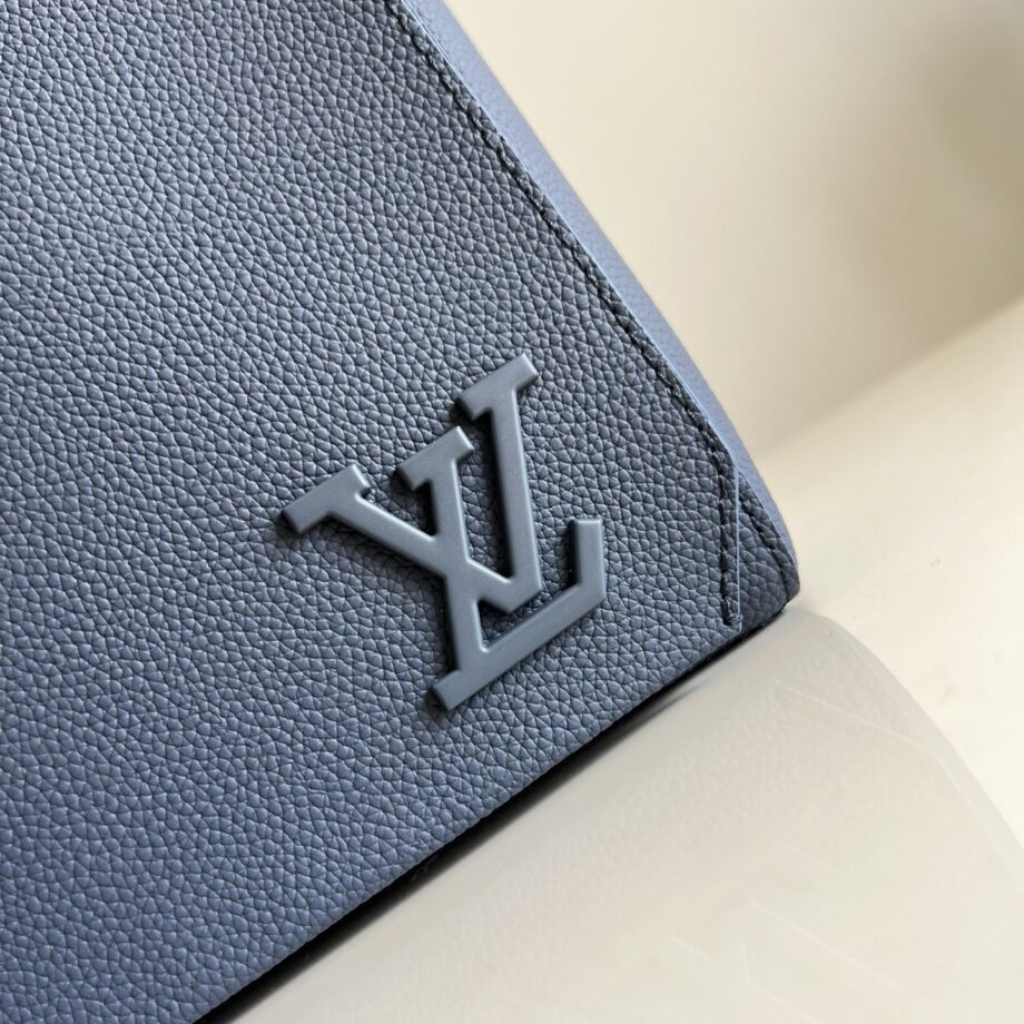 Louis Vuitton M21363 Takeoff Messenger Bag