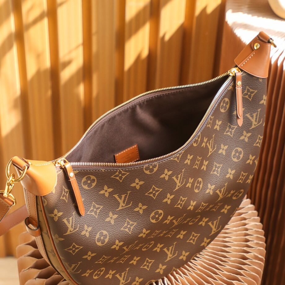 Louis Vuitton M46311 Loop Hobo Bag